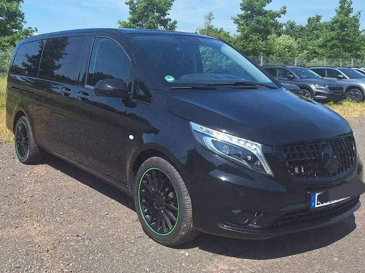 Gebraucht Mercedes Vito 190 PS (139 kW) 2021 Schwarz Van