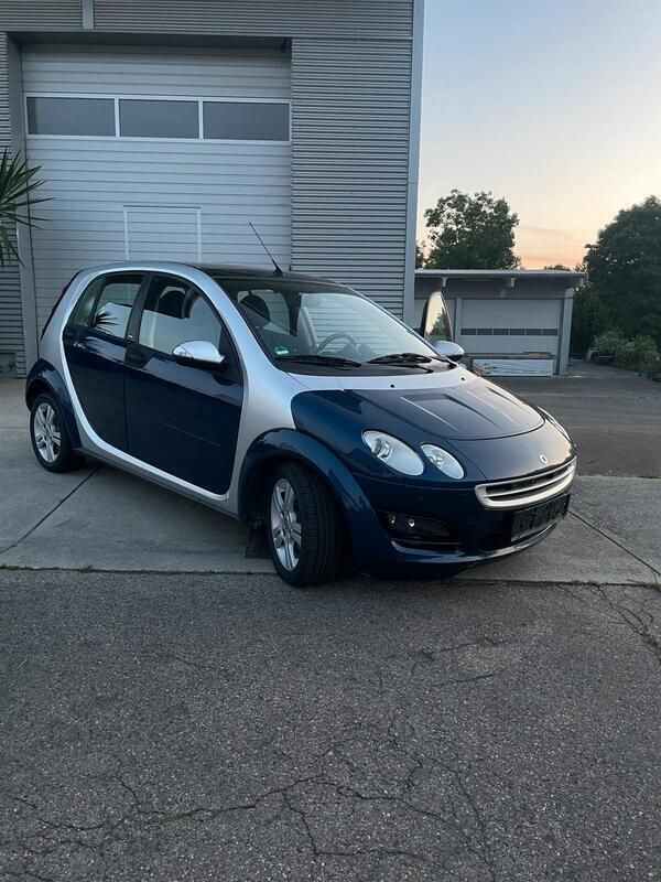 Blau Gebraucht 2006 Smart ForFour Limousine | 2.300 € (Fairer Preis) - Bild 1/4