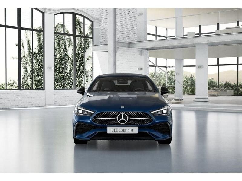 Gebraucht Mercedes 200 204 PS (150 kW) 2024 Metalliclack spektralblau (metallic) Cabrio
