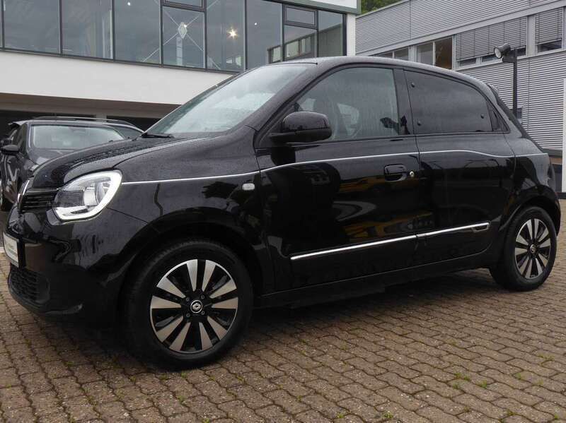 Noir etoile Gebraucht 2023 Renault Twingo Techno Kleinwagen | 13.900 € (Fairer Preis) - Bild 1/4