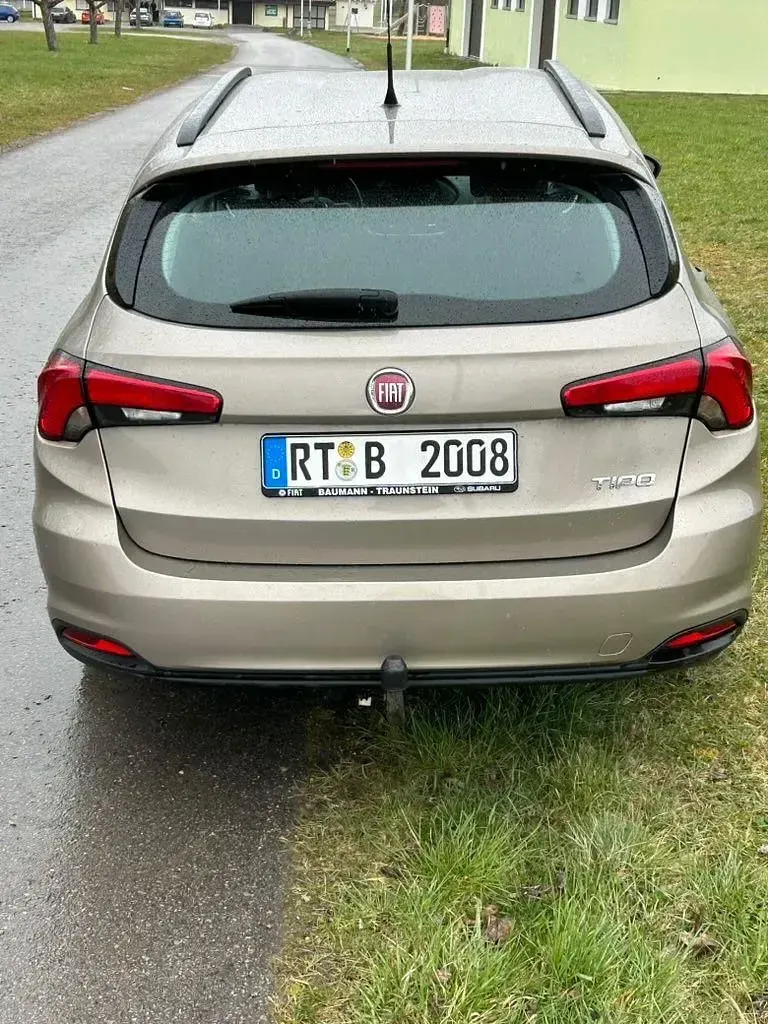 Gebraucht Fiat Tipo 95 PS (69 kW) 2017 Beige Kombi