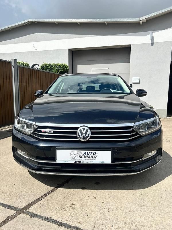 Gebraucht VW Passat Highline 190 PS (139 kW) 2018 Schwarz Kombi
