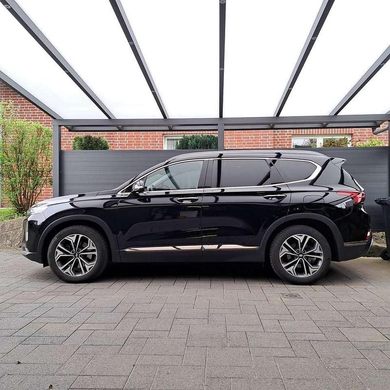 Schwarz Gebraucht 2019 Hyundai Santa Fe Premium SUV | 25.499 € (Fairer Preis) - Bild 1/4