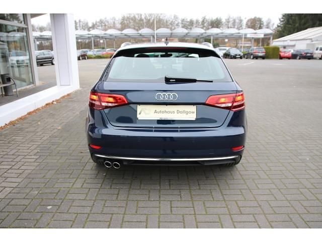 Usata Audi A3 Design 150 CV (110 kW) 2019 Blu Berlina