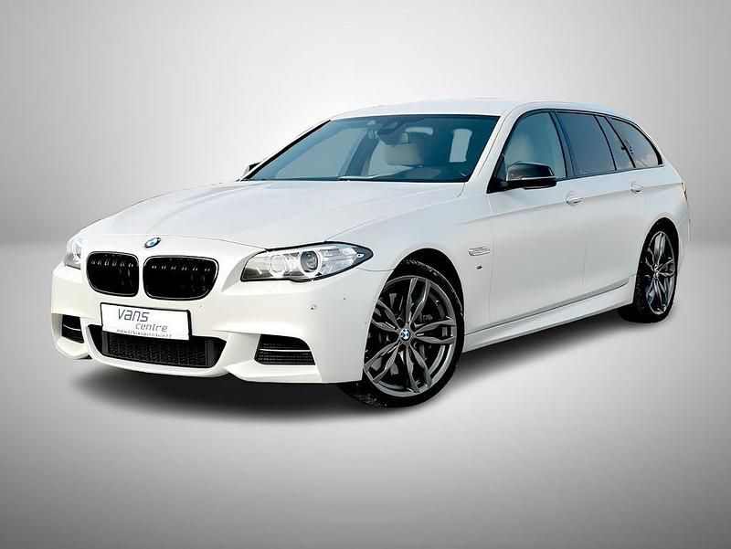 Gebraucht BMW M550 Performance 381 PS (280 kW) 2015 Weiß Limousine