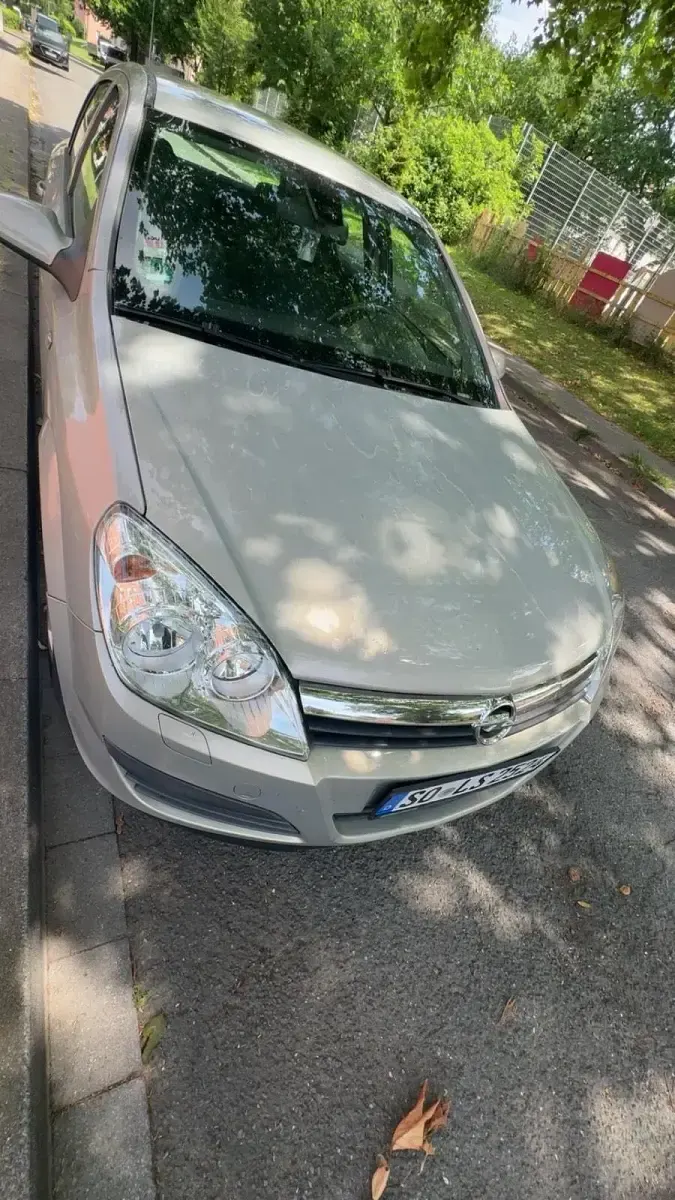 Gebraucht Opel Astra 90 PS (66 kW) 2006 Silber Kleinwagen