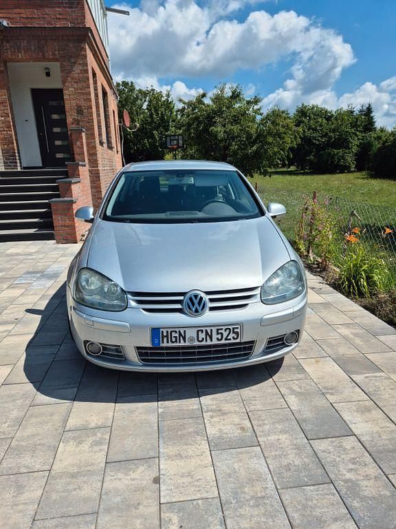 Silber Gebraucht 2004 VW Golf IV GT Limousine | 4.800 € (Etwas zu teuer) - Bild 1/4