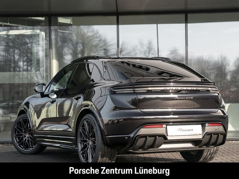 Neu Porsche Macan GTS 419 kW (571 PS) 2025 Tiefschwarzmetallic SUV
