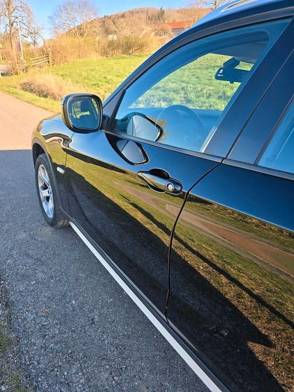 Gebraucht BMW X1 143 PS (105 kW) 2010 Schwarz SUV