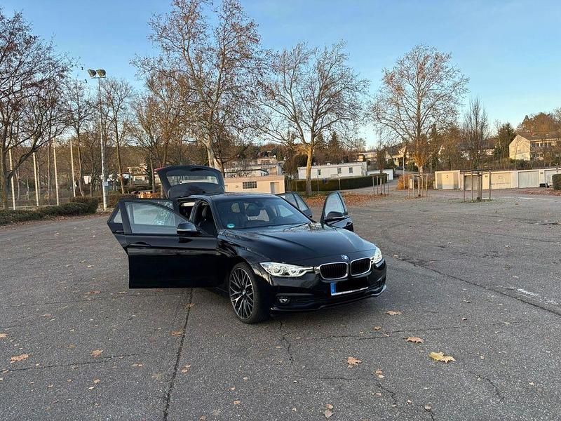 Gebraucht BMW 320 Advantage 190 PS (139 kW) 2017 Schwarz Kombi
