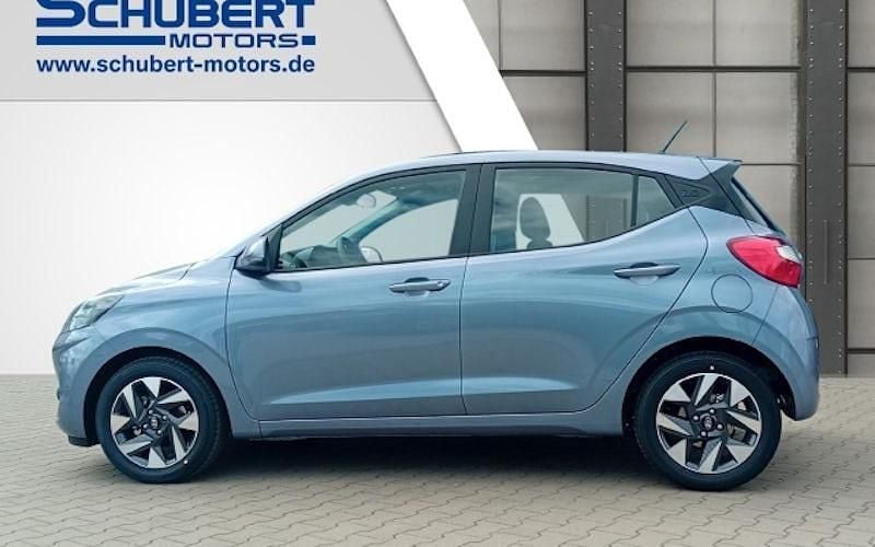 Gebraucht Hyundai i10 Trend 79 PS (58 kW) 2025 Meta blue / mic Kleinwagen