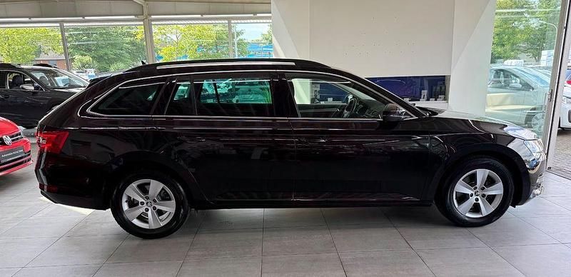 Gebraucht Skoda Superb Ambition 150 PS (110 kW) 2021 Schwarz Limousine