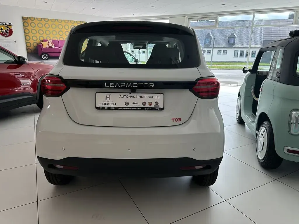 Neu Leapmotor T03 69 kW (95 PS) 2026 Light white Kleinwagen