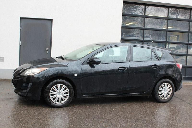 Gebraucht Mazda 3 High 105 PS (77 kW) 2010 Schwarz Limousine