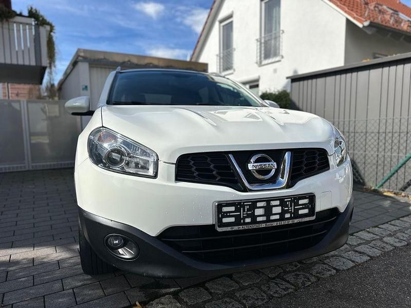 Weiß Gebraucht 2010 Nissan Qashqai +2 SUV | 4.300 € (Fairer Preis) - Bild 1/4