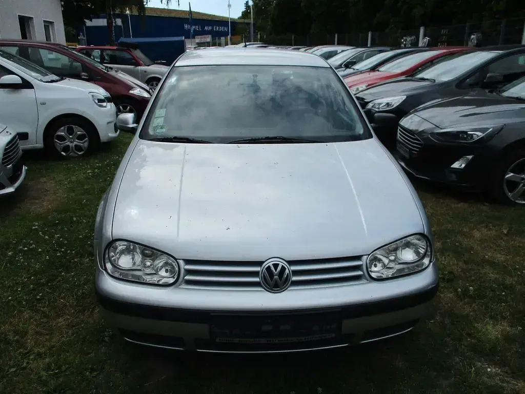 Gebraucht VW Golf IV Edition 75 PS (55 kW) 2001 Silber (metallic) Limousine