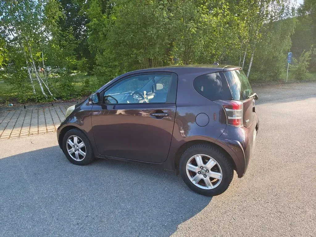 Second-hand Toyota iQ 68 CP (50 kW) 2009 Hatchback
