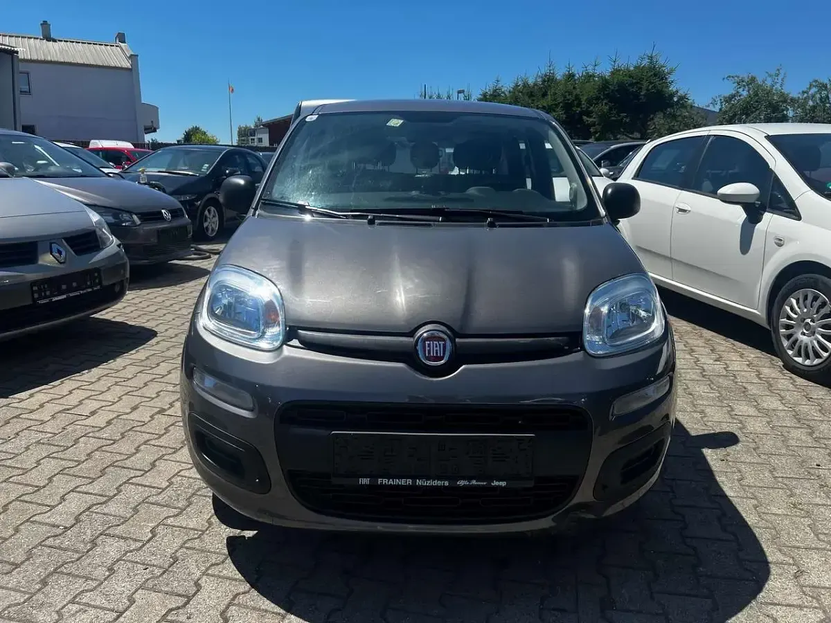 Gebraucht Fiat Panda Easy 69 PS (50 kW) 2021 Colore esterno (colosseo grau) Kleinwagen