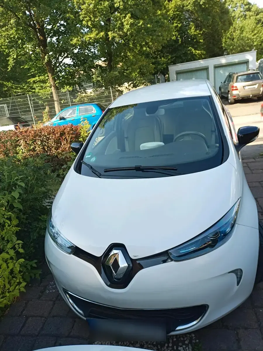 Gebraucht Renault Zoe 67 kW (92 PS) 2017 Weiß Kleinwagen