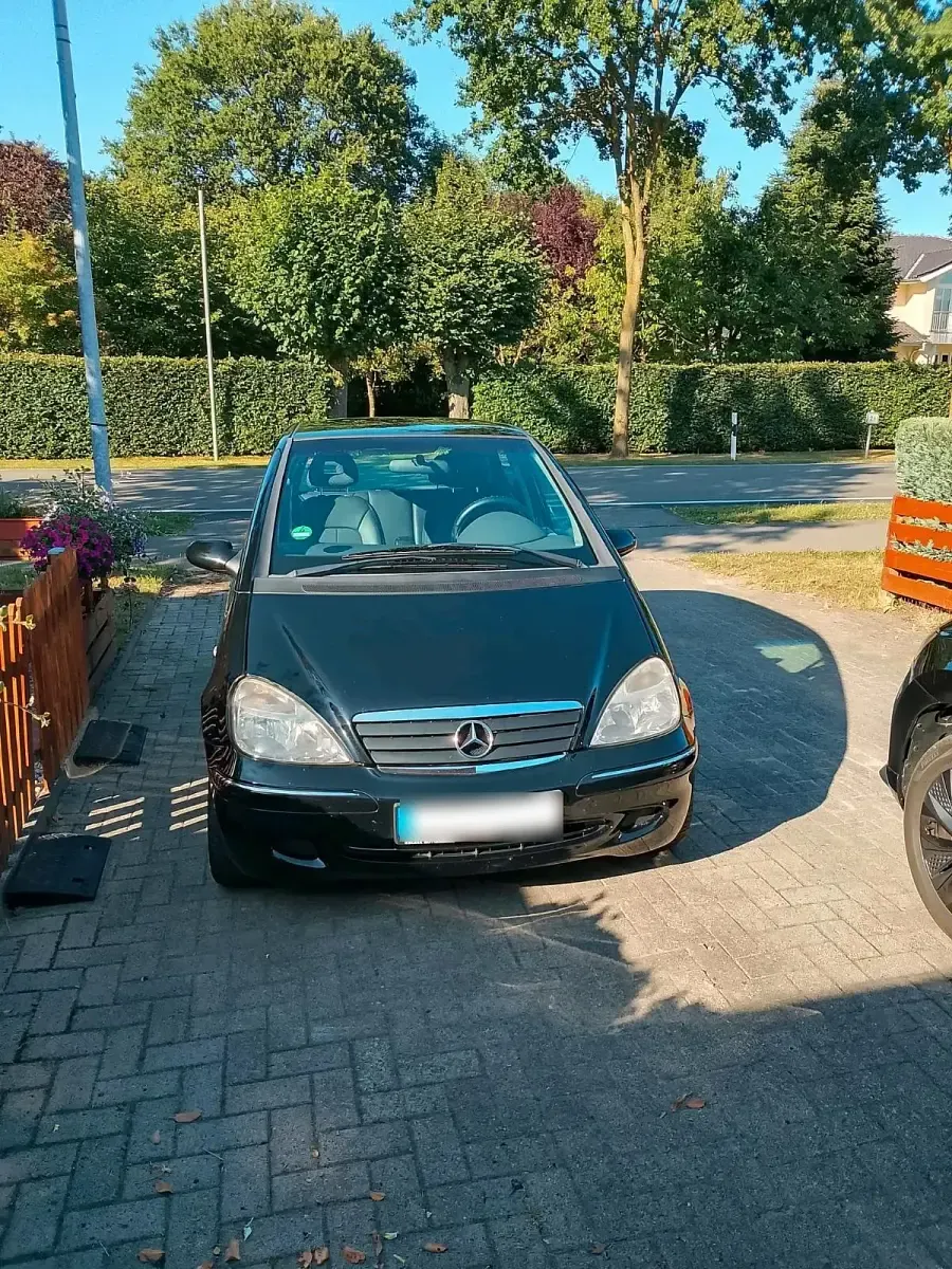Gebraucht Mercedes A160 Avantgarde 102 PS (75 kW) 2003 Schwarz Kleinwagen