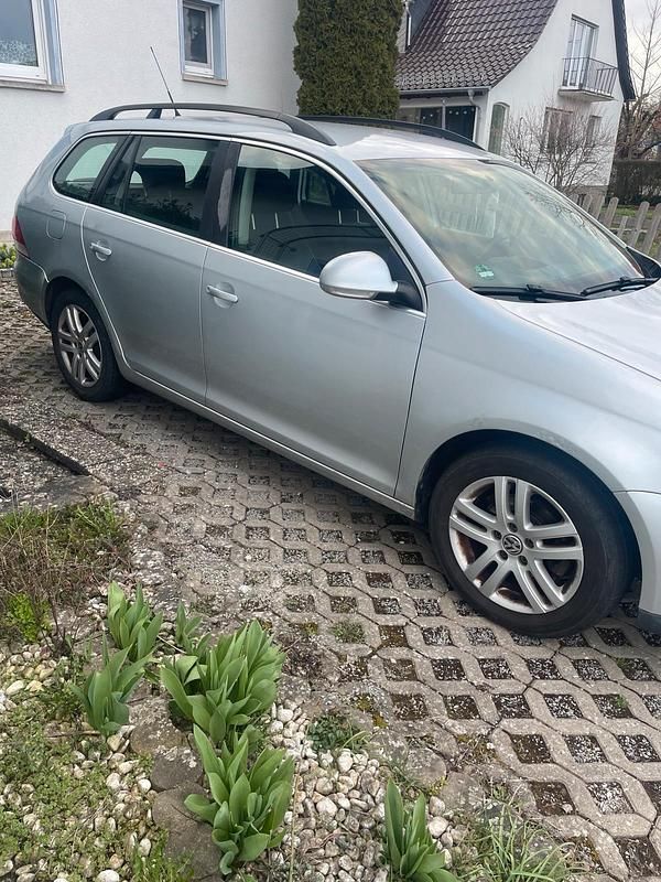 Gebraucht VW Golf V 105 PS (77 kW) 2008 Silber Kombi