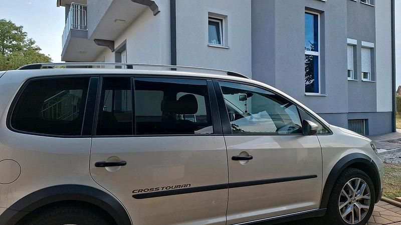 Gebraucht VW Touran 177 PS (130 kW) 2015 Silber Van / Kleinbus