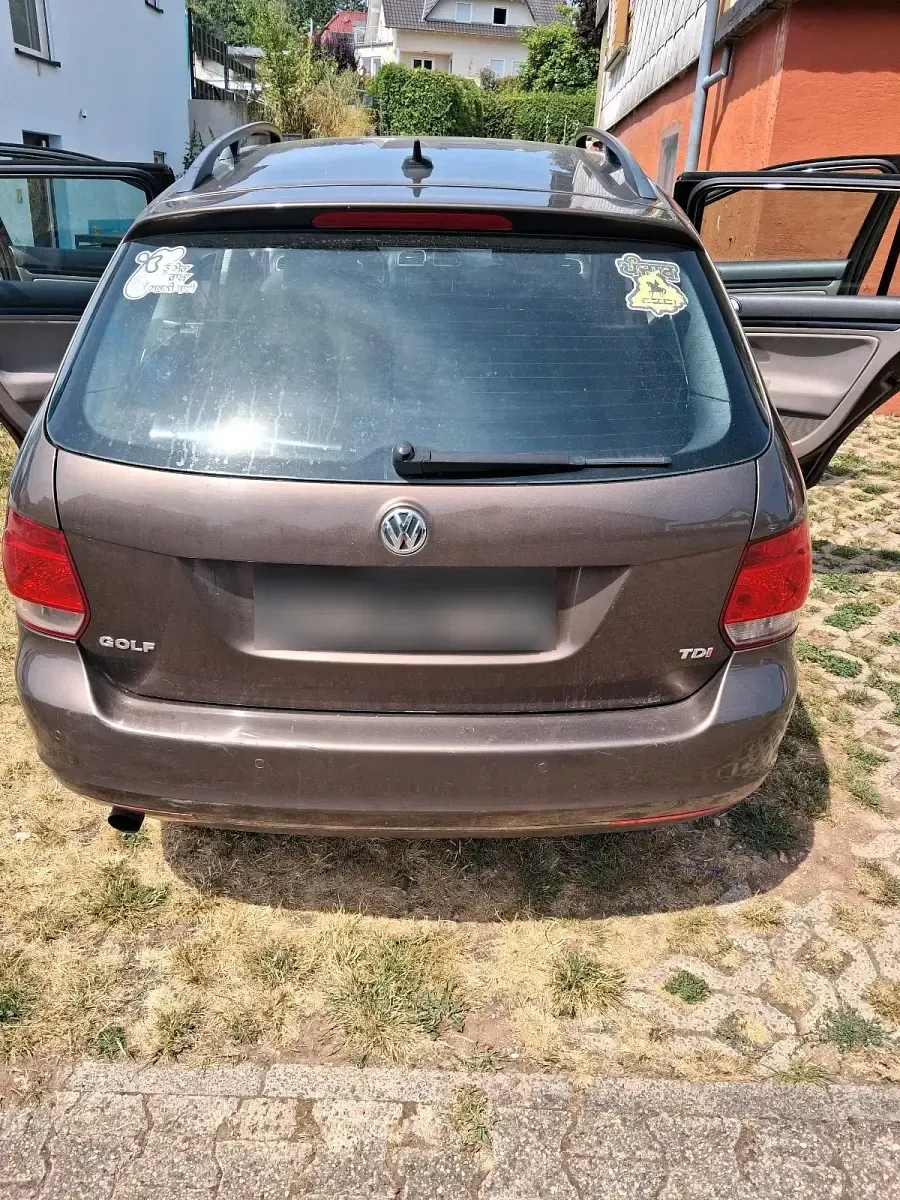 Gebraucht VW Golf VI 105 PS (77 kW) 2011 Braun Kombi