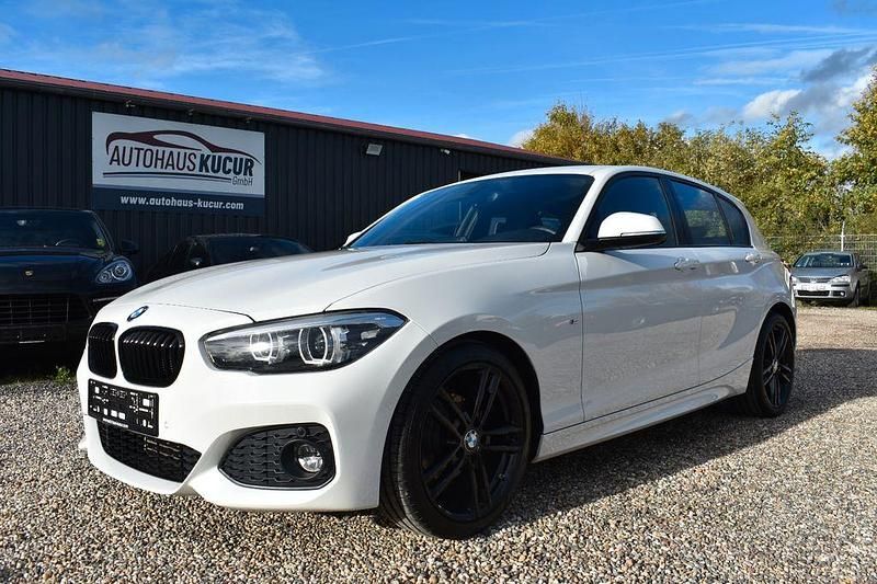 Alpinweiss iii Gebraucht 2018 BMW 118 M Sport Kleinwagen | 16.950 € (Fairer Preis) - Bild 1/4