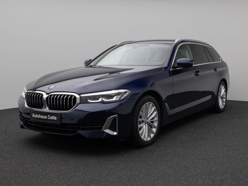 Blau Gebraucht 2022 BMW 520 Luxury Line Limousine | 29.999 € (Guter Preis) - Bild 1/4