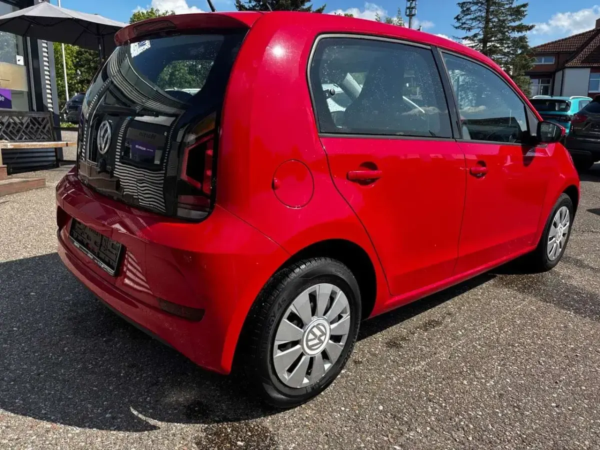 Second-hand VW up! move up! 60 CP (44 kW) 2019 Roșu Hatchback