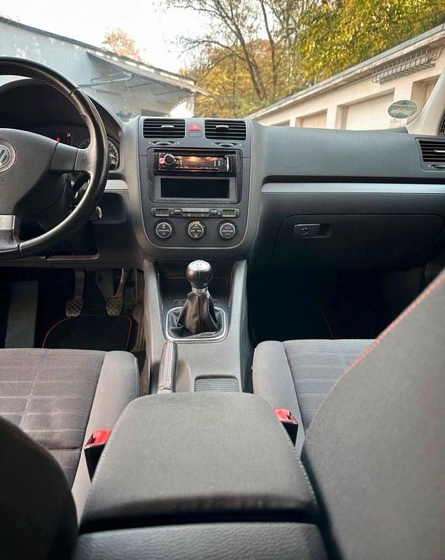 Gebraucht VW Golf IV 75 PS (55 kW) 2006 Schwarz Kleinwagen