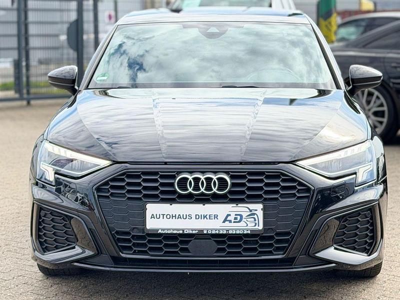 Używany Audi A3 S-Line 110 KM (80 kW) 2020 Czarny Sedan/Limuzyna