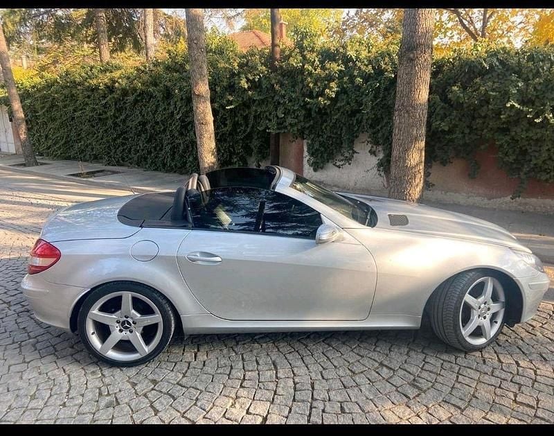 Schwarz Gebraucht 2006 Mercedes SLK280 Cabrio | 10.500 € (Fairer Preis) - Bild 1/4