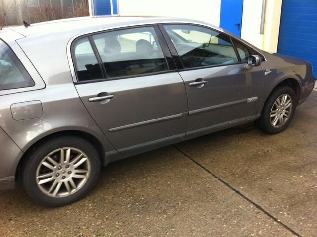 Gebraucht Renault Vel Satis 163 PS (119 kW) 2002 Grau metallic Kleinwagen