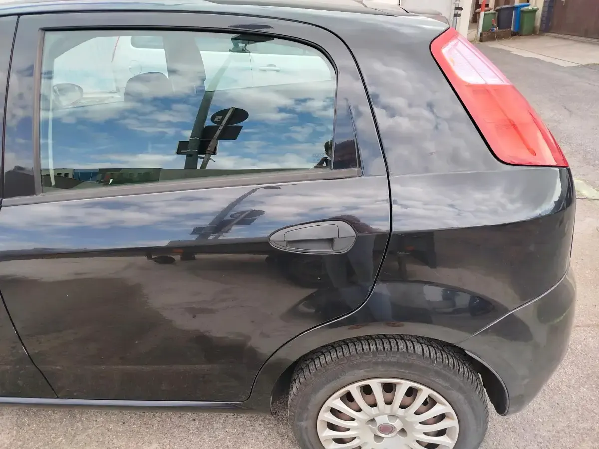 Gebraucht Fiat Punto 60 PS (44 kW) 2010 Schwarz Kleinwagen