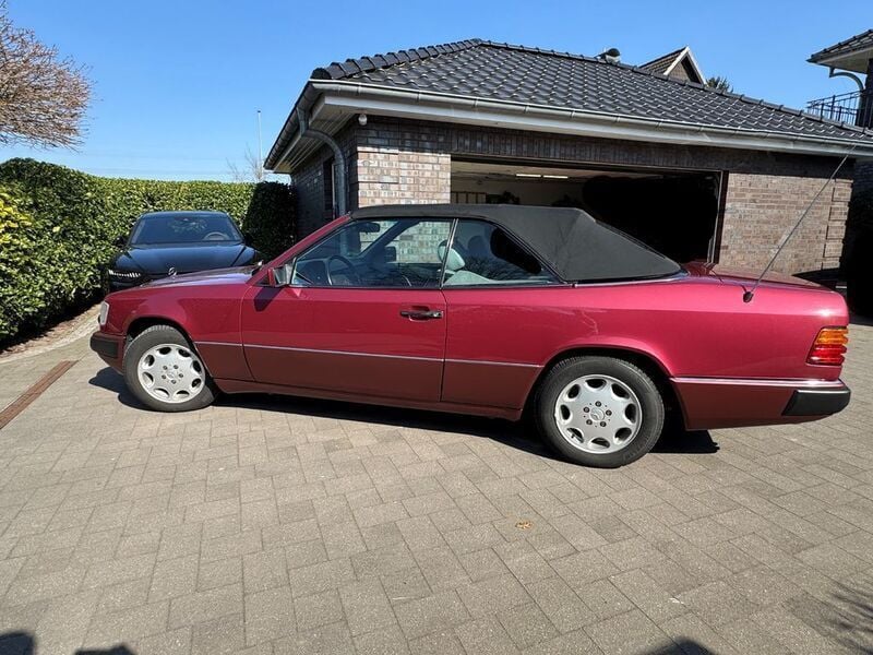 Rot Gebraucht 1992 Mercedes E300 Cabrio | 17.000 € - Bild 1/4
