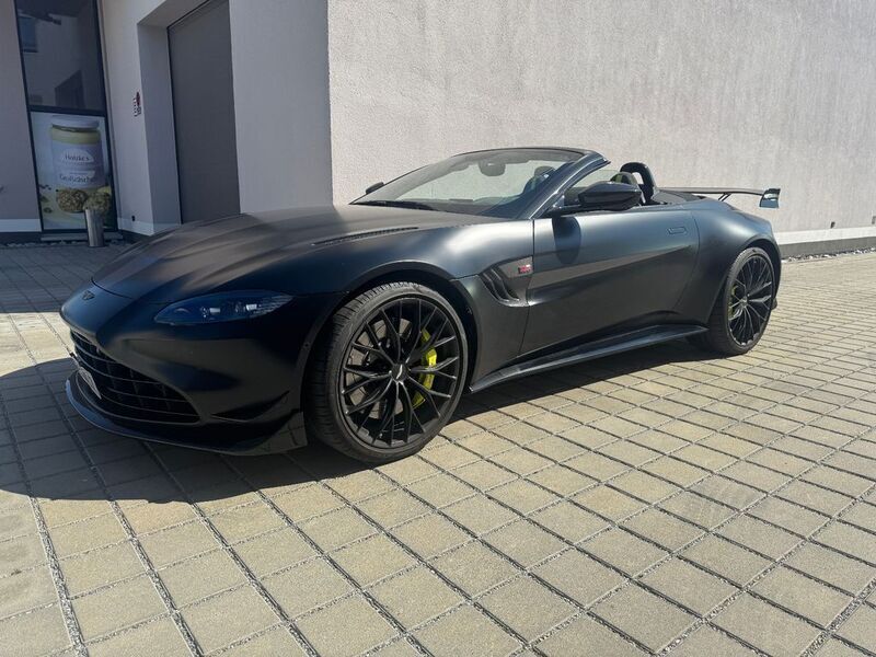 Schwarz Gebraucht 2022 Aston Martin V8 Vantage Coupé | 153.530 € (Superpreis) - Bild 1/4