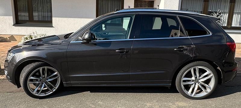 Grau Gebraucht 2014 Audi Q5 S-Line SUV | 14.500 € (Superpreis) - Bild 1/4