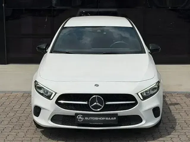 Gebraucht Mercedes A200 163 PS (119 kW) 2022 Weiß Limousine
