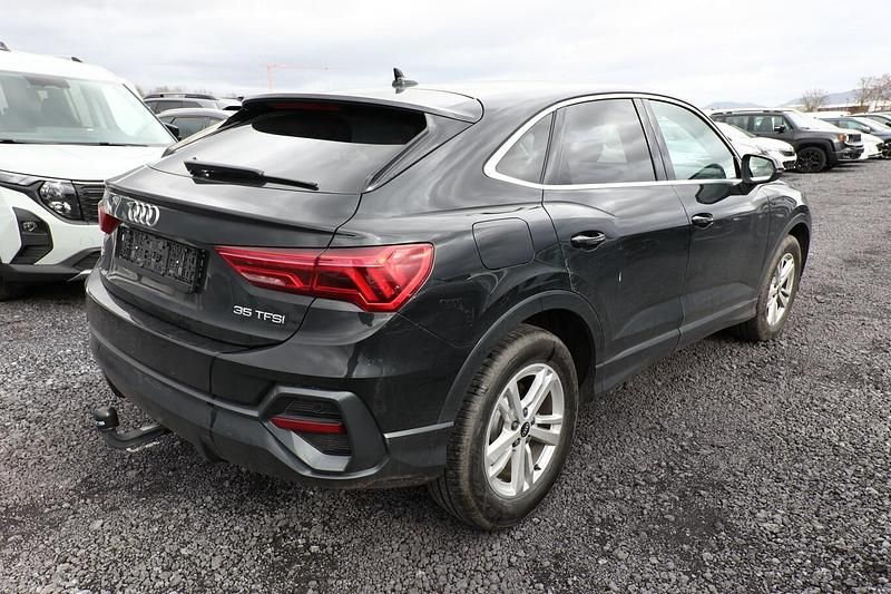 Gebraucht Audi Q3 Sportback Advanced 150 PS (110 kW) 2021 Mythosschwarz metallic SUV