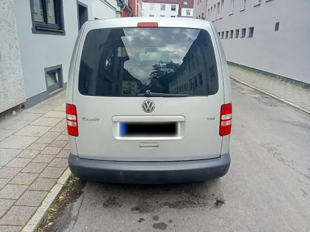 Gebraucht VW Caddy 85 PS (62 kW) 2014 Silber Van / Kleinbus