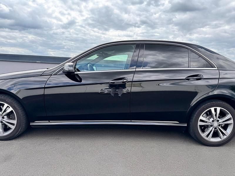 Gebraucht Mercedes E350 258 PS (189 kW) 2014 Schwarz Limousine