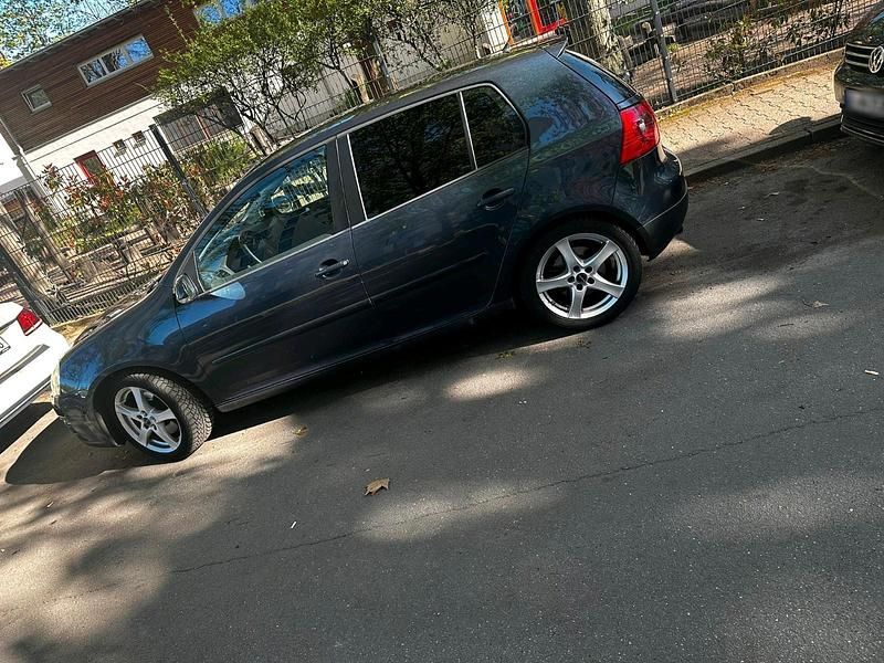 Second-hand VW Golf 150 CP (110 kW) 2006 Andere farben Coupe