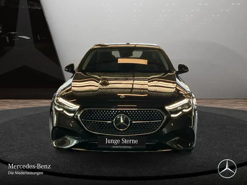 Gebraucht Mercedes E220 Advanced Plus 197 PS (144 kW) 2025 Grau Limousine