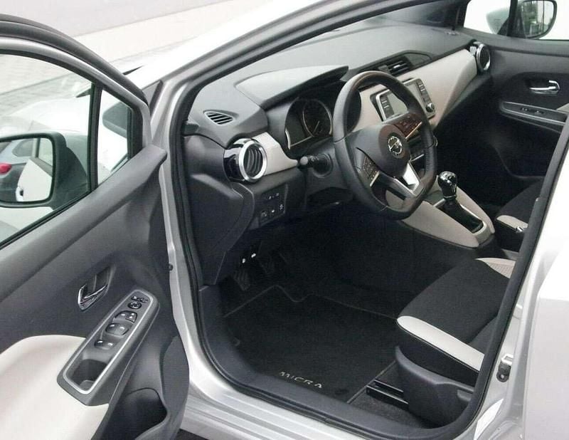 Silber Gebraucht 2019 Nissan Micra Tekna Kleinwagen | 7.400 € (Superpreis) - Bild 1/1