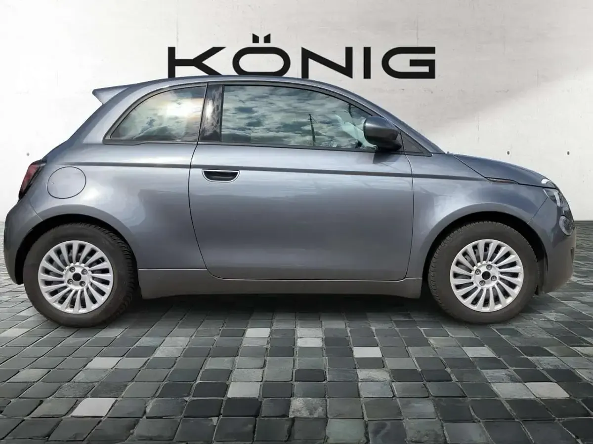Gebraucht Fiat 500e 86 kW (118 PS) 2023 Mineral grau metallic (grau) Kleinwagen