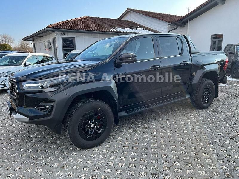 Gebraucht Toyota HiLux Sport 204 PS (150 kW) 2025 Schwarz Abholung