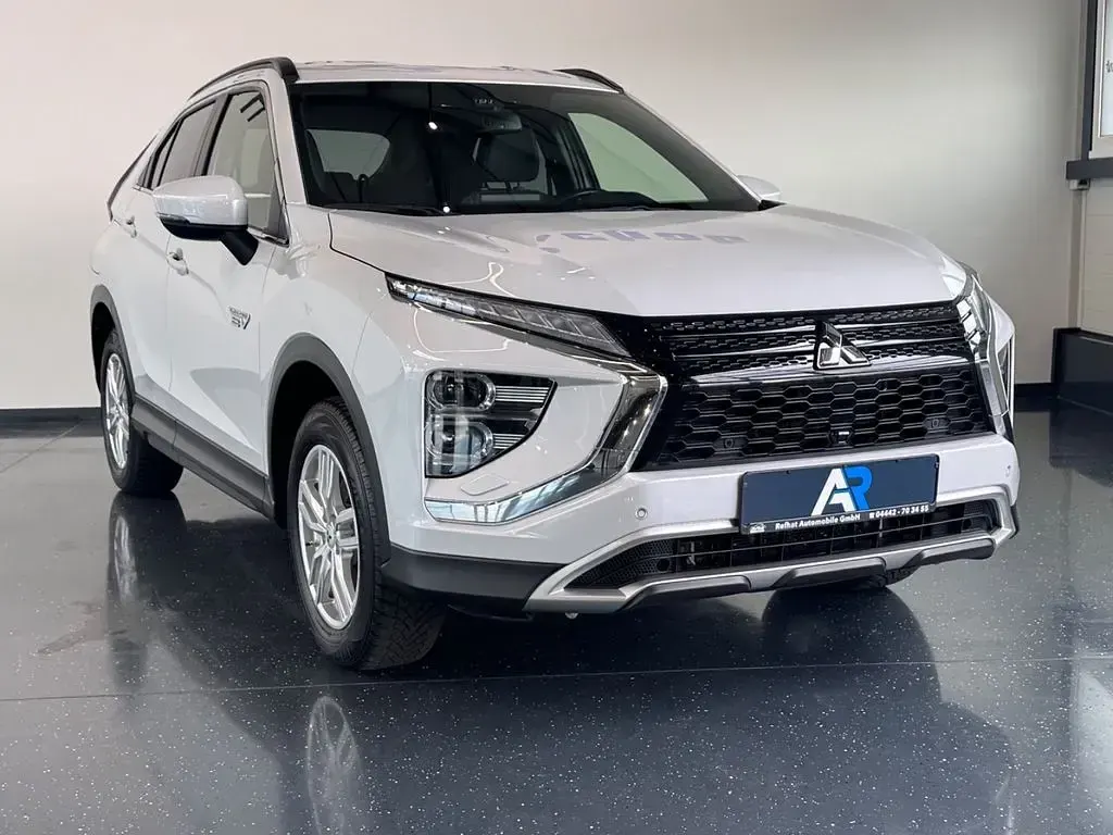 Gebraucht Mitsubishi Eclipse Cross Basis 98 PS (72 kW) 2022 Weiß SUV