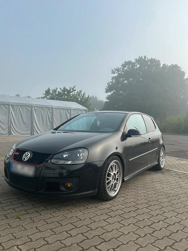 Schwarz Gebraucht 2006 VW Golf V GTI Limousine | 6.600 € - Bild 1/4