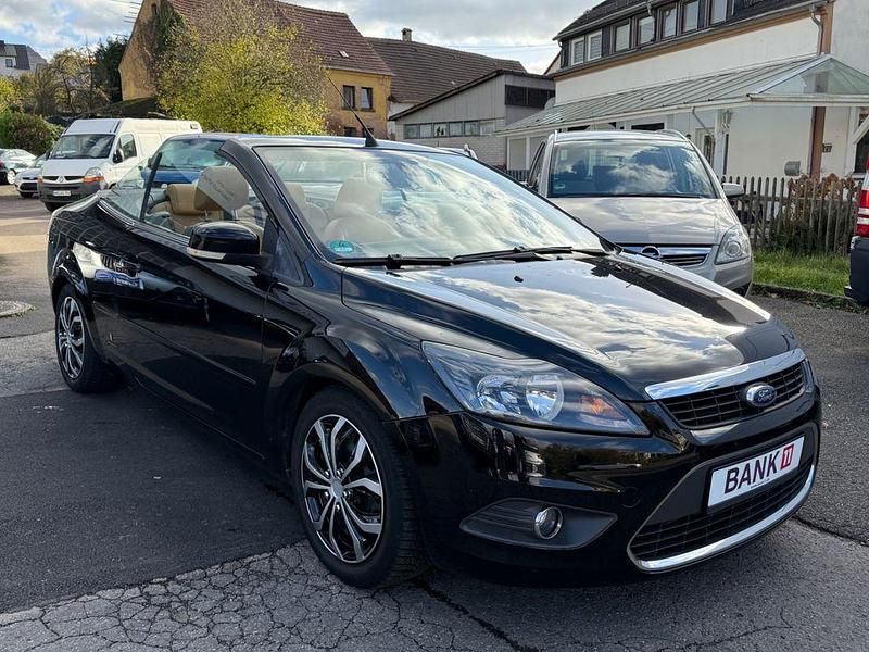 Schwarz Gebraucht 2010 Ford Focus Cabriolet Titanium Cabrio | 4.999 € (Etwas zu teuer) - Bild 1/4